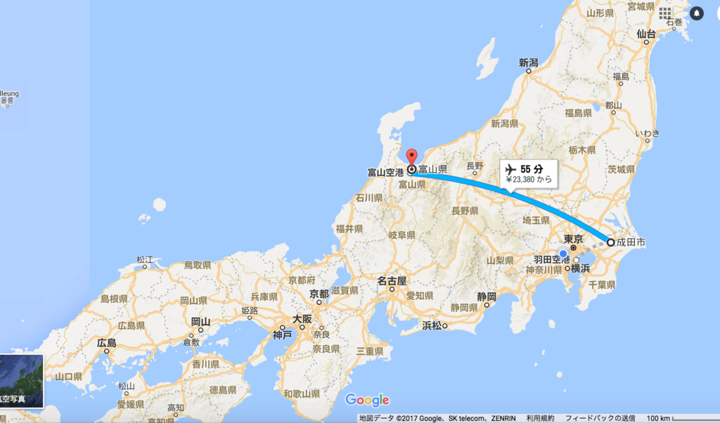 東京の成田空港から富山の飛行機での距離と時間
